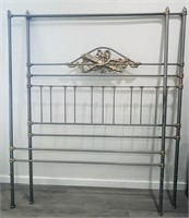 Exquisite Metal Canopy Bed