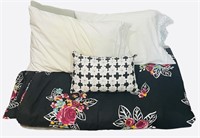 Martha Stewart King Size Comforter & Pillows