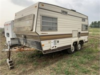 HOLIDAIRE T/A CAMPER TRAILER.