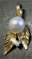 14 Kt Gold Pearl w/ Diamond Pendant