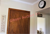 2 Décor Items - Welcome Sign & Clock
