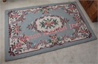 Hooked Floral Area Rug
