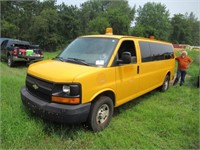 07 Chevrolet G3500 Express  Subn YW 8 cyl