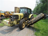 03 John Deere 6420 AG Tractor w/Cab (Hours: