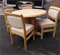 Daystrom Furniture Table & 4 Chairs; top has