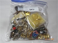 bag of fashionable pins