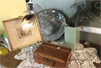 Cat Picture, Fish Platter, Vase & Broken Wood Box