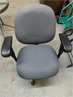 Executive office chair with adjustable lumbar and