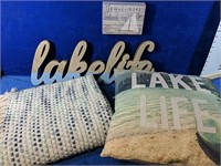 "Lake life" lot, including 16" x 16" throw