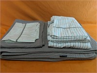 Like New Martha Stewart Twin Sheet Set and