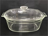 Pyrex 3qt clear glass casserole dish with lid