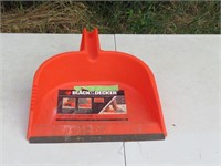 SHOP DUST PAN