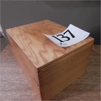 WOODEN RECIPE FILE BOX, DOVETAILED JOINERY 10 X 5