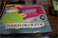 FASHION DECORATER