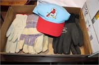 GLOVES AND SPFLD CARDINAL HAT