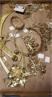 TRAY: GOLD TONE COSTUME JEWELRY