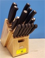 OXO KNIFE SET/BLOCK