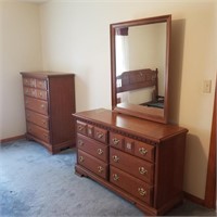 4 piece Bedroom Set.