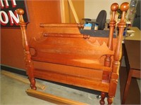 ANTIQUE SOLID WOOD FULL SIZED POSTER BED W/ RAILS
