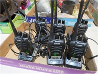 BAOFENG SET OF 6 2 WAY RADIO'S W/CHARGERS