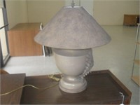 ORNATE BASE TABLE LAMP