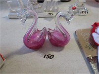 2 Pink Glass Swans