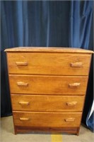 4 drawer maple dresser 28wx16dx36h