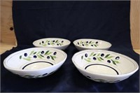 4 Signature Houseware berry bowls 9" dia