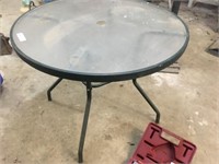 Round Glass Top Patio Table