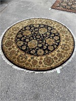 6FT 5IN QUALITY HANDMADE ROUND RUG