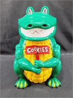 Alligator Cookie Jar Talks