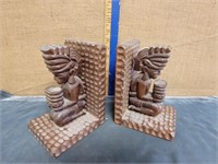 WOODEN BOOKENDS