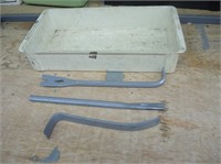 PRY BAR AND NAIL PULLERS
