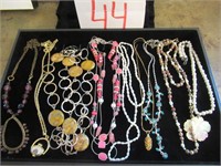 NECKLACE LOT