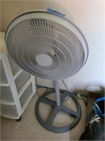 Floor fan Floor Osculating fan on post