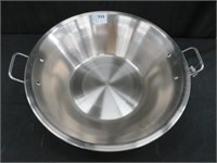 NEW 22" DIAM. S/S DOUBLE HANDLED POT