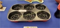 NORDICWARE "ROSE BUD" PAN WITH SIX CUPS