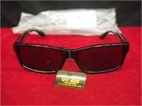 Sun Glasses Black Frame and Dark Gray Lens 100% Pr