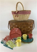 Picnic Baskets with Vintage Dinnerware