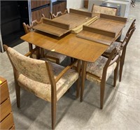 (H) Mount Airy Chair CO. Expandable Wood Kitchen