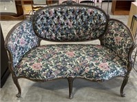 (Q) Vintage Victorian Style 2 Seater Couch 50” x
