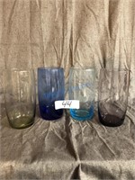 Set of Drinking Glasses (4)- plastic material