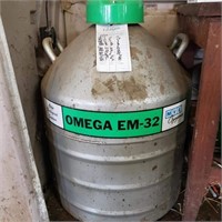 Semen Tank and Complete Contents