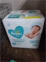 Box of Pampers Sensitive Wipes 576 wipes in the bo