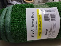 Roll of Faux Grass Turf