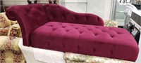 Tufted Red Velvet Chaise Lounge There are no legs