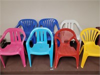 7x kids plastic chairs