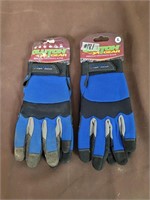 2x Size XL Clutch gloves (retail aprox $38 each)