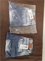 2x new jeans size 31 (aprox 34 length)
