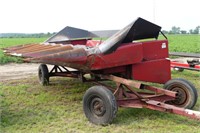 Case IH 1063 6R Corn Head w/Homebuilt Cart